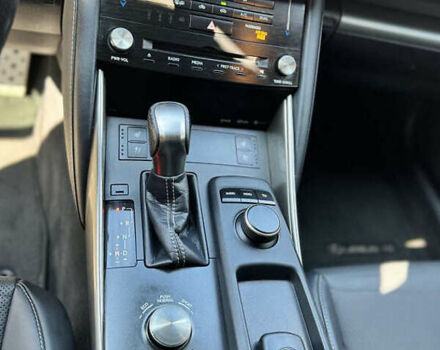 Белый Лексус ИС, объемом двигателя 2 л и пробегом 83 тыс. км за 20000 $, фото 6 на Automoto.ua