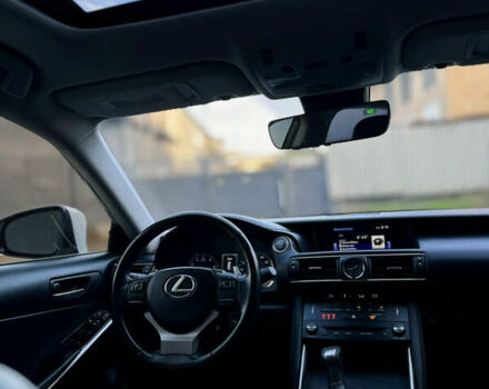 Білий Лексус ІС, об'ємом двигуна 2 л та пробігом 159 тис. км за 17799 $, фото 12 на Automoto.ua