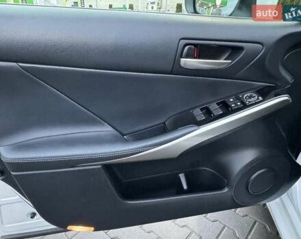 Білий Лексус ІС, об'ємом двигуна 2 л та пробігом 64 тис. км за 20500 $, фото 45 на Automoto.ua