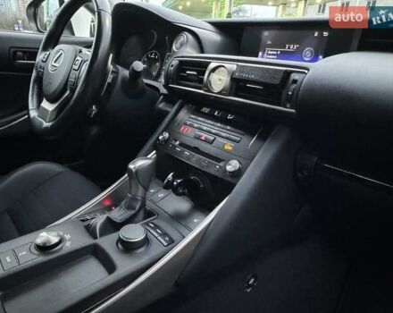 Білий Лексус ІС, об'ємом двигуна 2 л та пробігом 64 тис. км за 20500 $, фото 66 на Automoto.ua