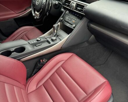 Белый Лексус ИС, объемом двигателя 2 л и пробегом 92 тыс. км за 17900 $, фото 7 на Automoto.ua