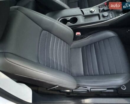 Білий Лексус ІС, об'ємом двигуна 2 л та пробігом 64 тис. км за 20500 $, фото 67 на Automoto.ua