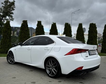 Белый Лексус ИС, объемом двигателя 2 л и пробегом 92 тыс. км за 17900 $, фото 4 на Automoto.ua
