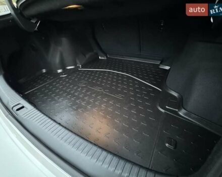 Білий Лексус ІС, об'ємом двигуна 2 л та пробігом 64 тис. км за 20500 $, фото 57 на Automoto.ua