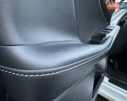 Білий Лексус ІС, об'ємом двигуна 2 л та пробігом 64 тис. км за 20500 $, фото 47 на Automoto.ua