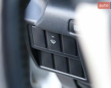 Білий Лексус ІС, об'ємом двигуна 2 л та пробігом 147 тис. км за 22900 $, фото 23 на Automoto.ua