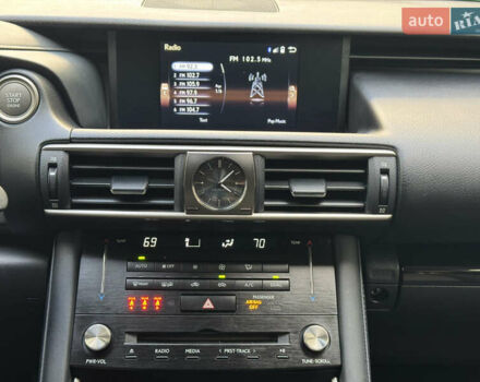 Белый Лексус ИС, объемом двигателя 2 л и пробегом 59 тыс. км за 20700 $, фото 24 на Automoto.ua