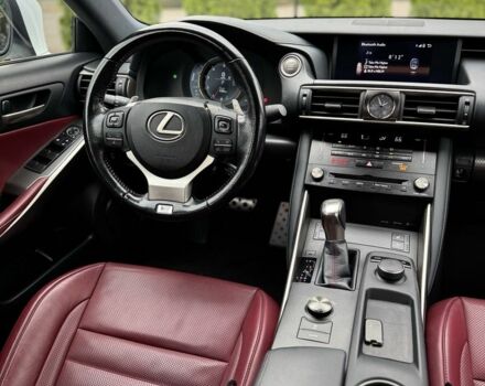 Белый Лексус ИС, объемом двигателя 2 л и пробегом 92 тыс. км за 17900 $, фото 8 на Automoto.ua