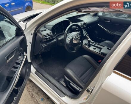 Білий Лексус ІС, об'ємом двигуна 2 л та пробігом 52 тис. км за 8800 $, фото 8 на Automoto.ua