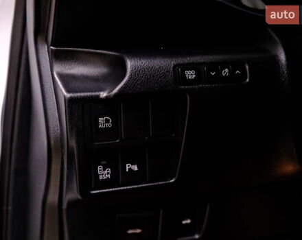 Белый Лексус ИС, объемом двигателя 3.46 л и пробегом 66 тыс. км за 19900 $, фото 22 на Automoto.ua