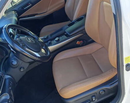 Белый Лексус ИС, объемом двигателя 3.46 л и пробегом 61 тыс. км за 26000 $, фото 13 на Automoto.ua