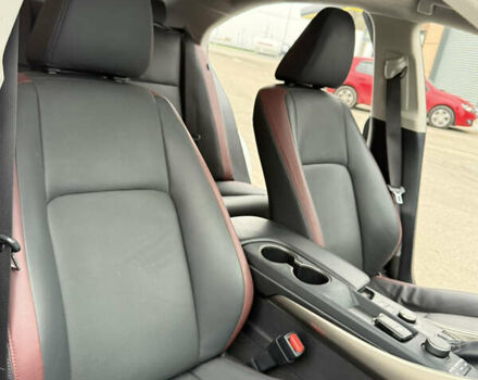 Белый Лексус ИС, объемом двигателя 2 л и пробегом 42 тыс. км за 20900 $, фото 30 на Automoto.ua