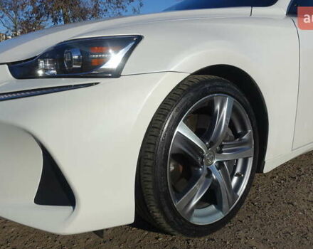 Белый Лексус ИС, объемом двигателя 3.46 л и пробегом 61 тыс. км за 26000 $, фото 2 на Automoto.ua