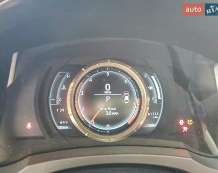 Белый Лексус ИС, объемом двигателя 3.46 л и пробегом 97 тыс. км за 9000 $, фото 8 на Automoto.ua