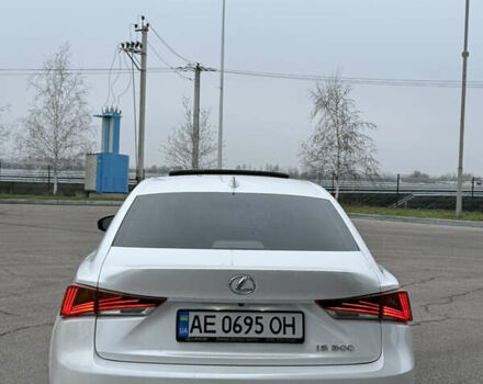 Белый Лексус ИС, объемом двигателя 2 л и пробегом 42 тыс. км за 20900 $, фото 3 на Automoto.ua