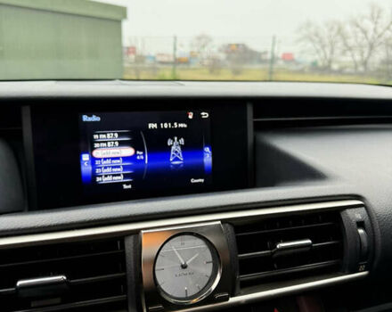 Белый Лексус ИС, объемом двигателя 2 л и пробегом 42 тыс. км за 20900 $, фото 33 на Automoto.ua