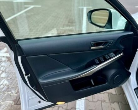 Белый Лексус ИС, объемом двигателя 3.46 л и пробегом 92 тыс. км за 22900 $, фото 9 на Automoto.ua