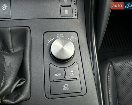 Білий Лексус ІС, об'ємом двигуна 3.46 л та пробігом 55 тис. км за 45000 $, фото 25 на Automoto.ua