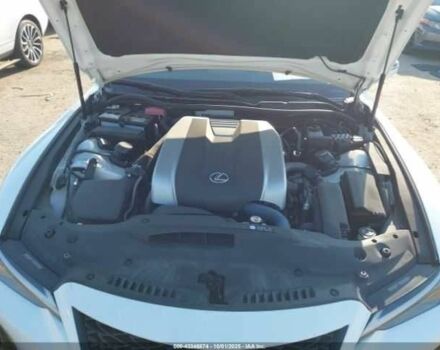 Белый Лексус ИС, объемом двигателя 3.5 л и пробегом 35 тыс. км за 15000 $, фото 9 на Automoto.ua