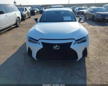 Белый Лексус ИС, объемом двигателя 3.5 л и пробегом 35 тыс. км за 15000 $, фото 12 на Automoto.ua