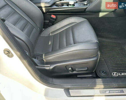 Білий Лексус ІС, об'ємом двигуна 3.46 л та пробігом 55 тис. км за 45000 $, фото 15 на Automoto.ua