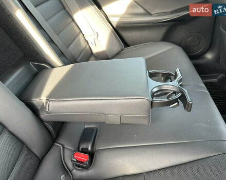 Білий Лексус ІС, об'ємом двигуна 3.46 л та пробігом 55 тис. км за 45000 $, фото 18 на Automoto.ua