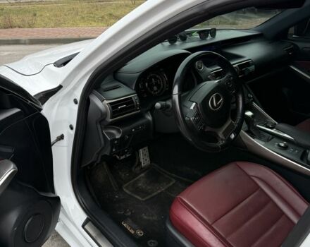Білий Лексус ІС, об'ємом двигуна 2 л та пробігом 120 тис. км за 18506 $, фото 8 на Automoto.ua
