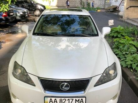 Белый Лексус ИС, объемом двигателя 2.5 л и пробегом 305 тыс. км за 8300 $, фото 1 на Automoto.ua