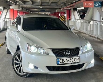 Белый Лексус ИС, объемом двигателя 2.5 л и пробегом 230 тыс. км за 10300 $, фото 1 на Automoto.ua