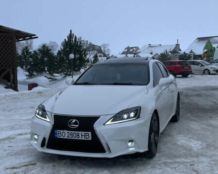 Белый Лексус ИС, объемом двигателя 2.49 л и пробегом 297 тыс. км за 12500 $, фото 1 на Automoto.ua
