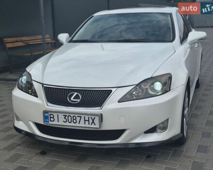 Білий Лексус ІС, об'ємом двигуна 2.5 л та пробігом 125 тис. км за 11500 $, фото 1 на Automoto.ua