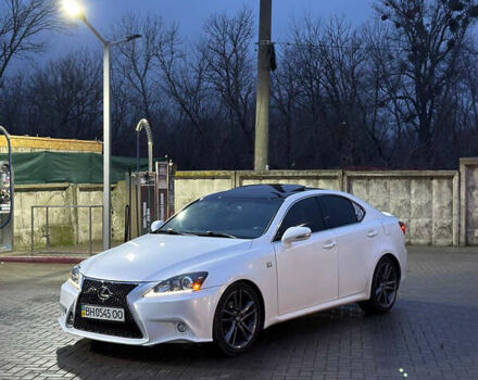 Белый Лексус ИС, объемом двигателя 2.5 л и пробегом 177 тыс. км за 12500 $, фото 1 на Automoto.ua