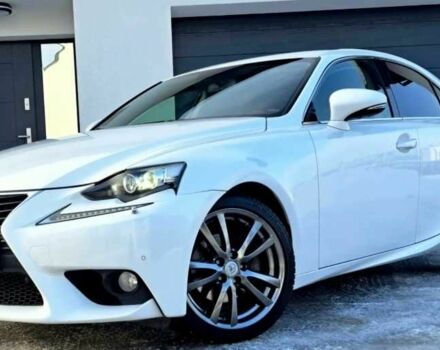 Белый Лексус ИС, объемом двигателя 2.5 л и пробегом 145 тыс. км за 10000 $, фото 1 на Automoto.ua