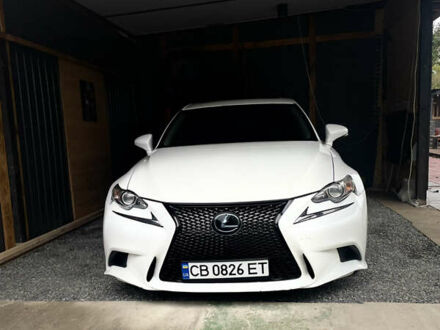Белый Лексус ИС, объемом двигателя 2.5 л и пробегом 170 тыс. км за 15300 $, фото 1 на Automoto.ua