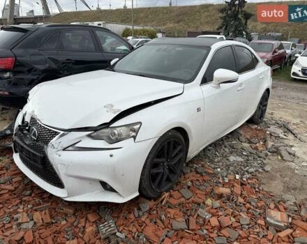 Белый Лексус ИС, объемом двигателя 2.49 л и пробегом 150 тыс. км за 14400 $, фото 1 на Automoto.ua