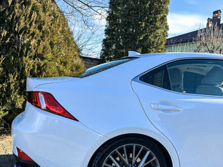 Лексус ИС 2014 в Черновцах на Automoto.ua Белый Лексус ИС, объемом двигателя 2.5 л и пробегом 130 тыс. км за 16800 $, фото 1 на Automoto.ua