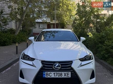 Белый Лексус ИС, объемом двигателя 2.49 л и пробегом 297 тыс. км за 16900 $, фото 1 на Automoto.ua