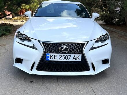 Белый Лексус ИС, объемом двигателя 2.5 л и пробегом 177 тыс. км за 17000 $, фото 1 на Automoto.ua