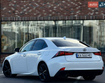 Белый Лексус ИС, объемом двигателя 2.5 л и пробегом 143 тыс. км за 15700 $, фото 1 на Automoto.ua