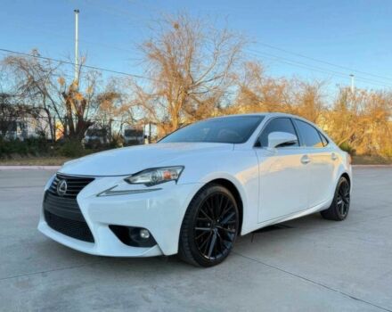 Белый Лексус ИС, объемом двигателя 2.5 л и пробегом 76 тыс. км за 6300 $, фото 1 на Automoto.ua