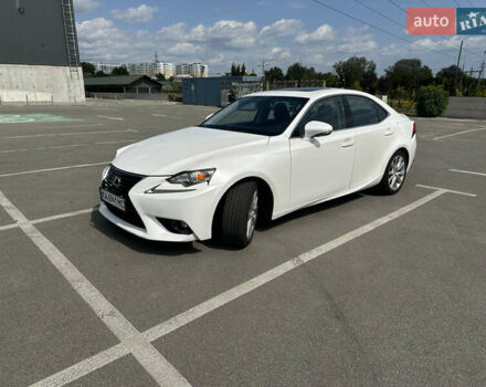 Белый Лексус ИС, объемом двигателя 2.5 л и пробегом 160 тыс. км за 16900 $, фото 1 на Automoto.ua