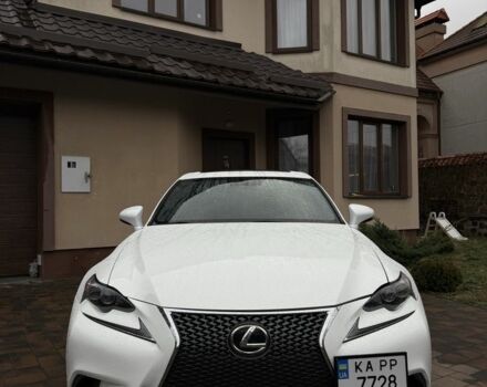 Белый Лексус ИС, объемом двигателя 2 л и пробегом 124 тыс. км за 17130 $, фото 1 на Automoto.ua