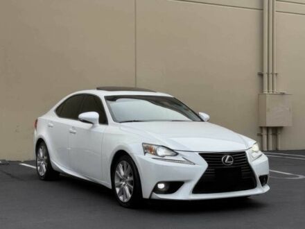 Белый Лексус ИС, объемом двигателя 2.5 л и пробегом 80 тыс. км за 14300 $, фото 1 на Automoto.ua