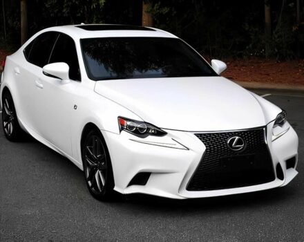 Белый Лексус ИС, объемом двигателя 2.5 л и пробегом 80 тыс. км за 9900 $, фото 1 на Automoto.ua