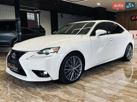 Белый Лексус ИС, объемом двигателя 2.5 л и пробегом 98 тыс. км за 16900 $, фото 1 на Automoto.ua