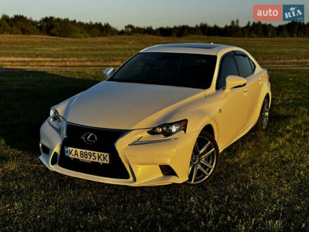 Лексус ІС 2015 у Києві на Automoto.ua Білий Лексус ІС, об'ємом двигуна 2 л та пробігом 174 тис. км за 20600 $, фото 1 на Automoto.ua