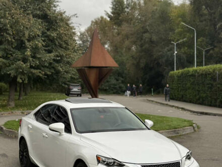 Лексус ИС 2016 в Днепре (Днепропетровске) на Automoto.ua Белый Лексус ИС, объемом двигателя 2 л и пробегом 119 тыс. км за 18000 $, фото 1 на Automoto.ua