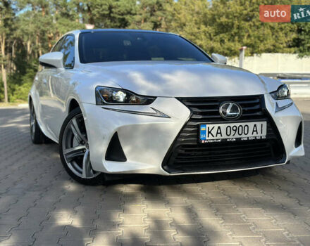 Белый Лексус ИС, объемом двигателя 2 л и пробегом 149 тыс. км за 19100 $, фото 1 на Automoto.ua