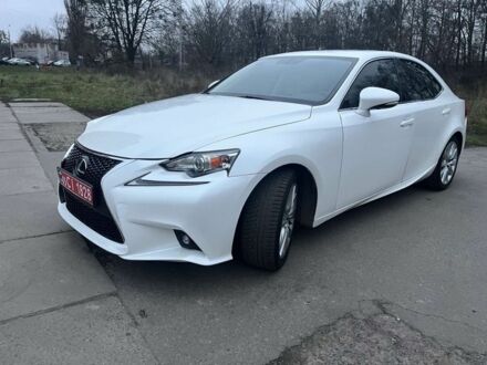 Белый Лексус ИС, объемом двигателя 2 л и пробегом 168 тыс. км за 17999 $, фото 1 на Automoto.ua