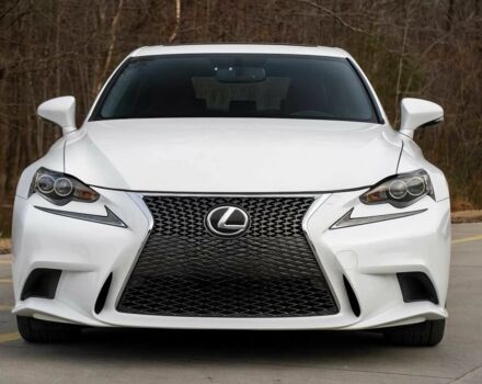 Белый Лексус ИС, объемом двигателя 3.5 л и пробегом 74 тыс. км за 11100 $, фото 1 на Automoto.ua